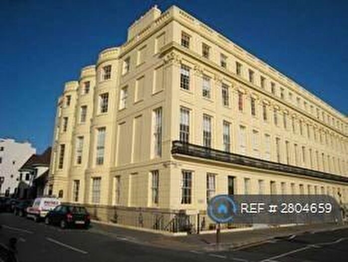 2 Bedroom Flat To Rent In Brunswick Terrace, Hove, BN3