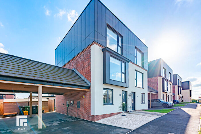 3 Bedroom Town House For Sale In Rhodfa Ieuan, Capel Llanilltern, Cardiff, CF5