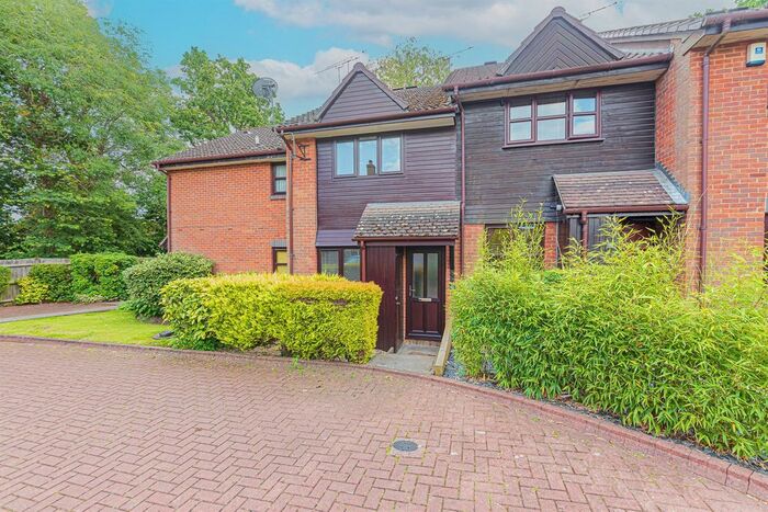 2 Bedroom Terraced House To Rent In Bishops Drive, Wokingham, RG40