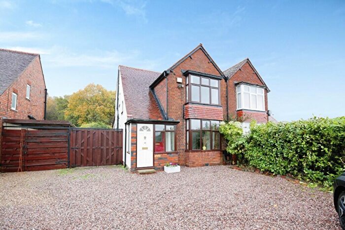 3 Bedroom Semi-Detached House For Sale In Watling Street, Dordon, B78