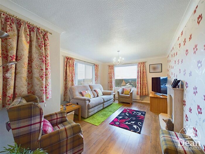 2 Bedroom Detached Bungalow For Sale In Springfield Drive, Cinderford, GL14