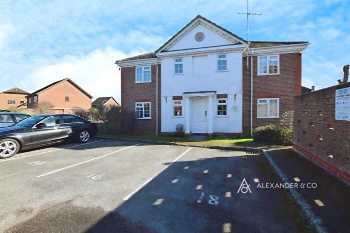 1 Bedroom Flat To Rent In St Giles Lodge, Kingfisher Way, Bicester, OX26