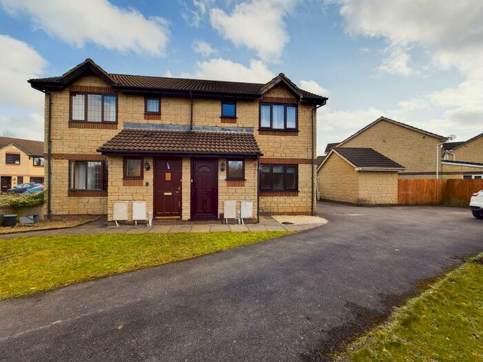 1 Bedroom Flat To Rent In Palmers Leaze, Bristol, BS32