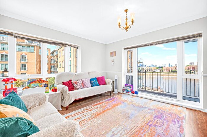 2 Bedroom Apartment To Rent In Leeside Court, Rotherhithe Street, London, SE16