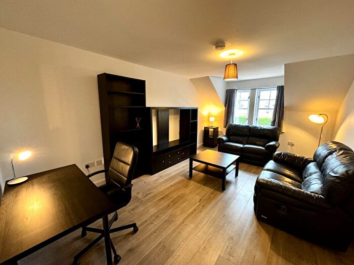 2 Bedroom Flat To Rent In Gilmerton Road, Gilmerton, Edinburgh, EH16