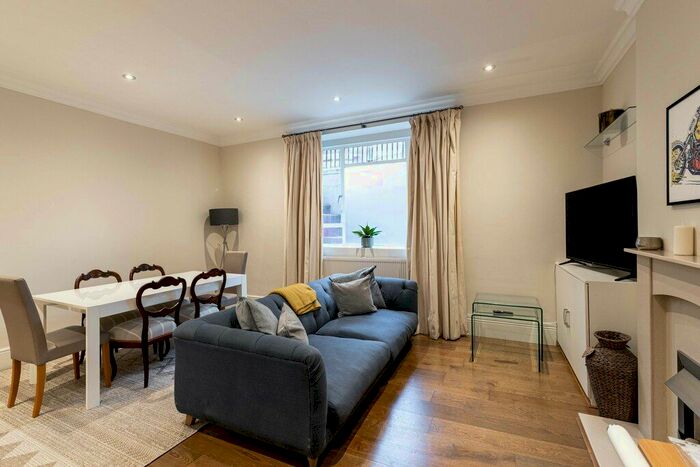 2 Bedroom Flat To Rent In D' Oyley Street, Chelsea, SW1X