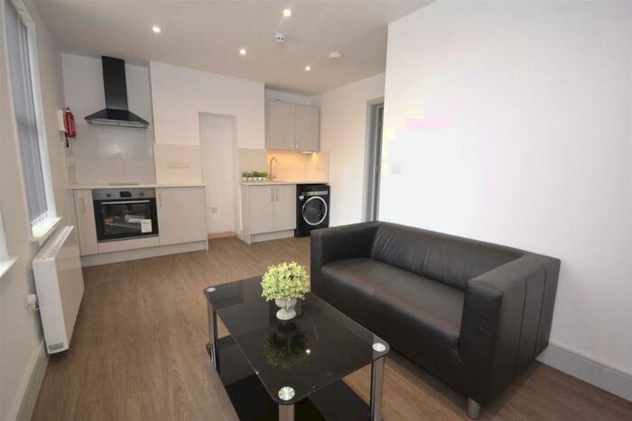 Studio To Rent In Whitley Street, Reading, RG2