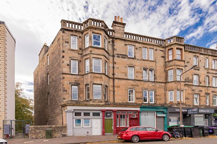 3 Bedroom Flat For Sale In / Craighall Road, Edinburgh, EH6