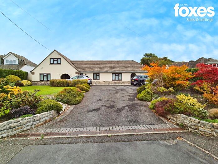 1 Bedroom Semi-Detached Bungalow To Rent In Crescent Walk, West Parley, Ferndown, Dorset, BH22