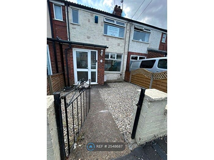 2 Bedroom Terraced House To Rent In Brooklands Road, Hull, HU5