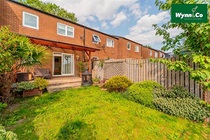 3 Bedroom Terraced House For Sale In Devon Grove, Ossett, WF5