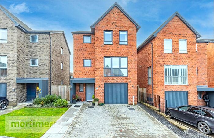 4 Bedroom Detached House For Sale In Hazel Green, Blackburn, Lancashire, BB2