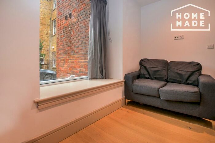 1 Bedroom Apartment To Rent In Arodene House, Ilford, IG2