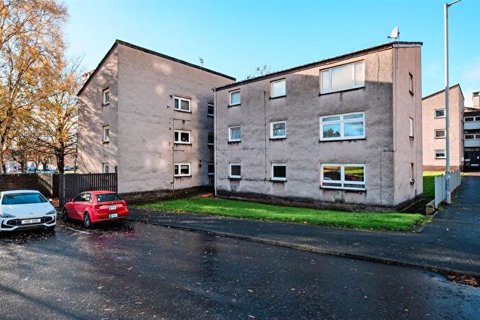 3 Bedroom Flat For Sale In Airbles Street, Motherwell, ML1
