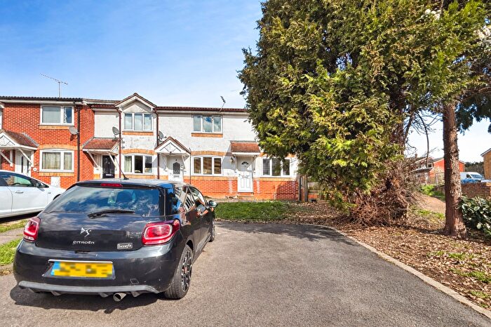 2 Bedroom Terraced House For Sale In Ryde Drive, Stanford-Le-Hope, SS17