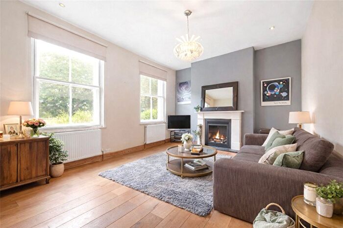 1 Bedroom Flat For Sale In Peckham Rye, Peckham Rye, London, SE15