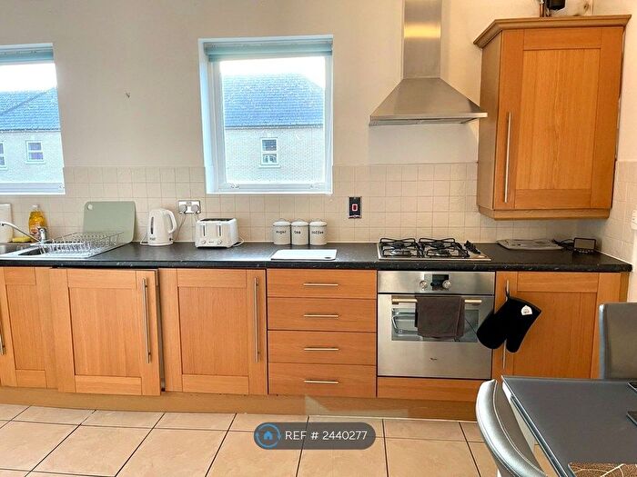 2 Bedroom Flat To Rent In Cavell Drive, Bishop's Stortford, CM23