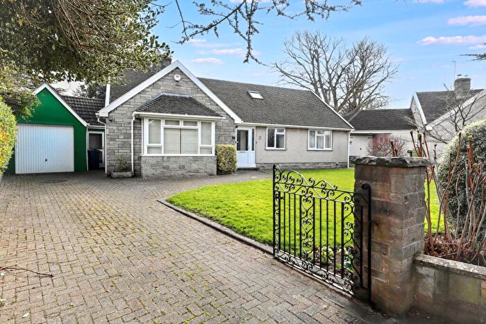 4 Bedroom Chalet For Sale In Abbey Close, Wookey, BA5