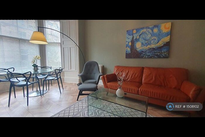 4 Bedroom Flat To Rent In Forrest Road, Edinburgh, EH1