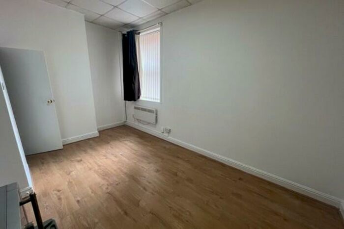 1 Bedroom Flat To Rent In Newport Road Cardiff, CF24