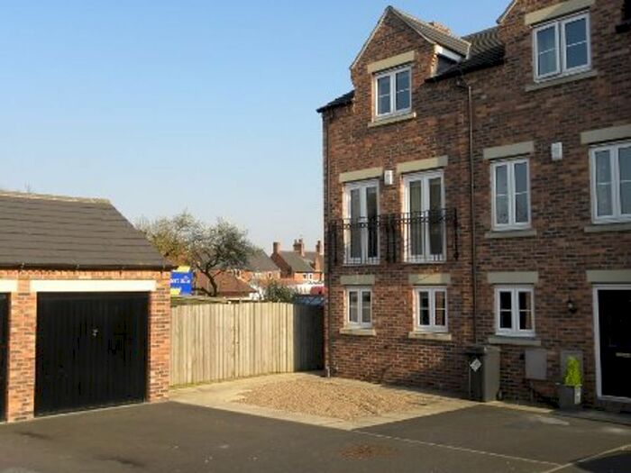 3 Bedroom Semi-Detached House To Rent In Bursar Way, Long Eaton, Nottingham, NG10