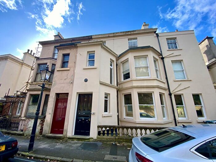 2 Bedroom Apartment To Rent In Park Valley, The Park Estate, NG7