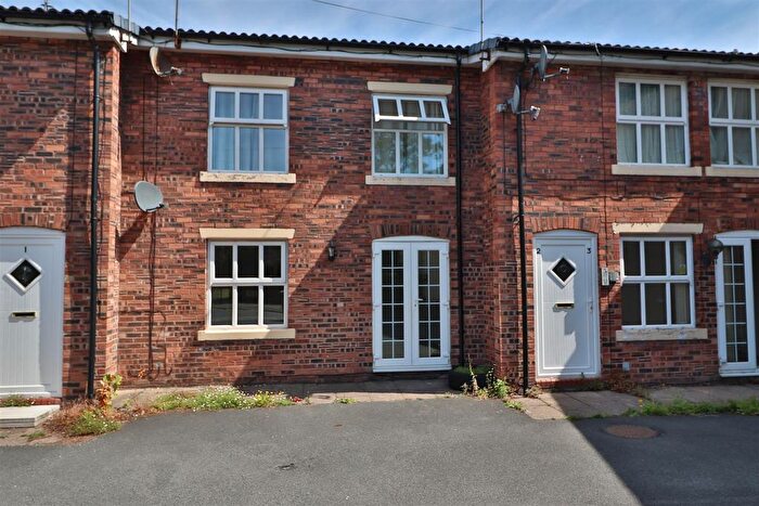 2 Bedroom Flat To Rent In Knutsford Road, Warrington, WA4