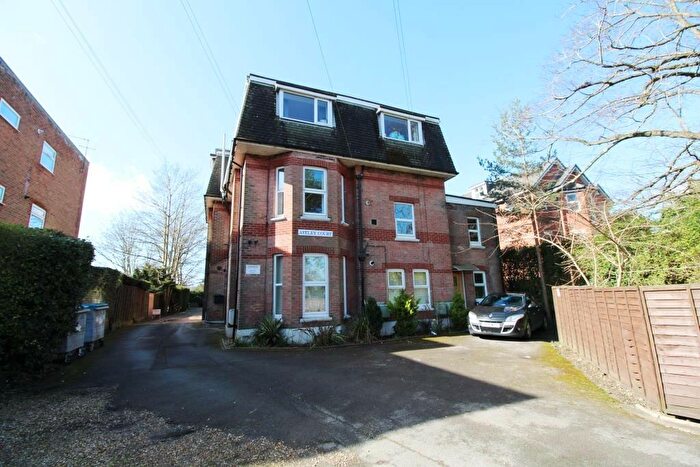 Studio To Rent In Wellington Road, Bournemouth, Dorset, BH8