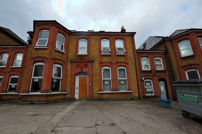 1 Bedroom Flat To Rent In Cranbrook Road, Ilford, IG1