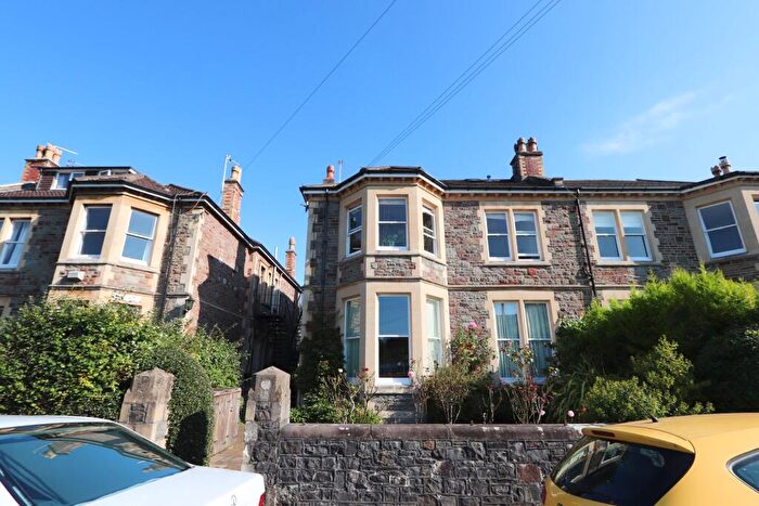 2 Bedroom Maisonette To Rent In Westmoreland Road, Bristol, BS6