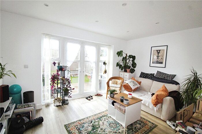 1 Bedroom Flat To Rent In South Park Hill Road, South Croydon, CR2