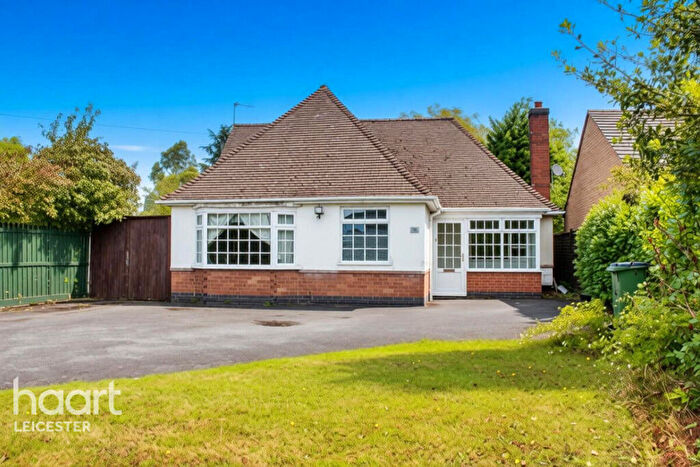 5 Bedroom Detached Bungalow To Rent In Sports Road, Leicester, LE3