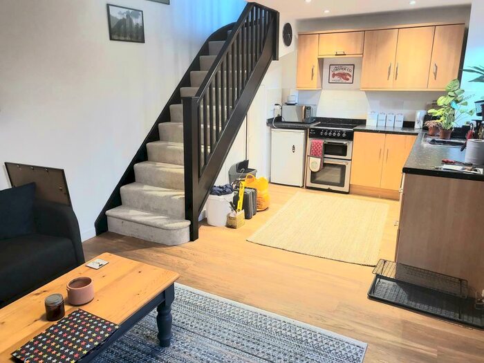 1 Bedroom Terraced House To Rent In Lingfield Walk, Hereford, HR4