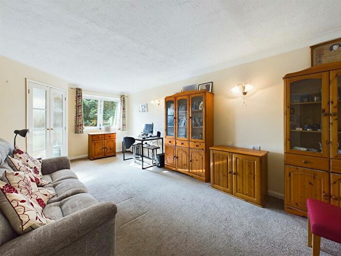 1 Bedroom Retirement Property To Rent In Sherleys Court, Wood Lane, Ruislip, HA4