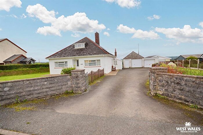 4 Bedroom Detached Bungalow For Sale In Login, Whitland, SA34