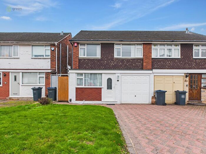 3 Bedroom Semi Detached House For Sale In Terry Drive, Walmley, Sutton Coldfield, B76