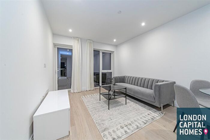 1 Bedroom Flat To Rent In Chapman House, Filmwork Walk, Ealing, W5