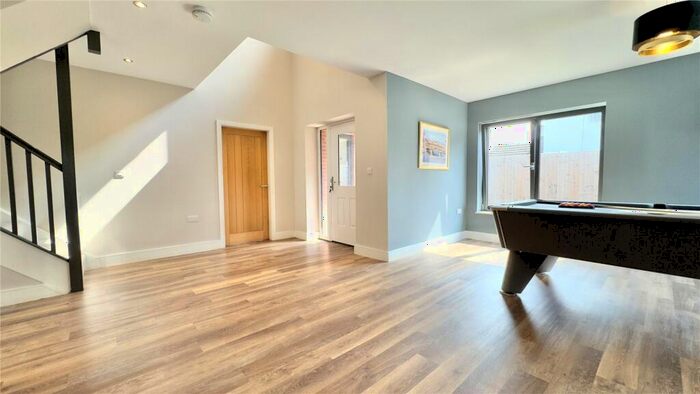 5 Bedroom Detached House For Sale In Liverpool Road, Neston, Cheshire, CH64