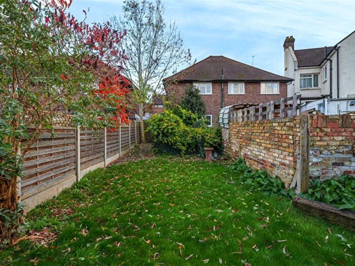2 Bedroom Maisonette To Rent In Croydon Road, West Wickham, BR4