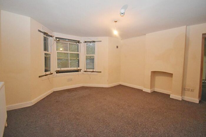 1 Bedroom Apartment For Sale In Carlyle Road, Cambridge, CB4