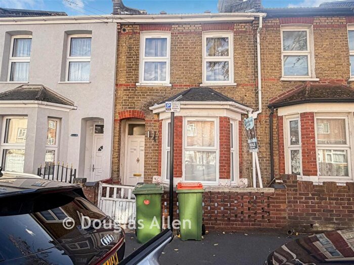 3 Bedroom Terraced House For Sale In Langdon Road, East Ham, London, E6