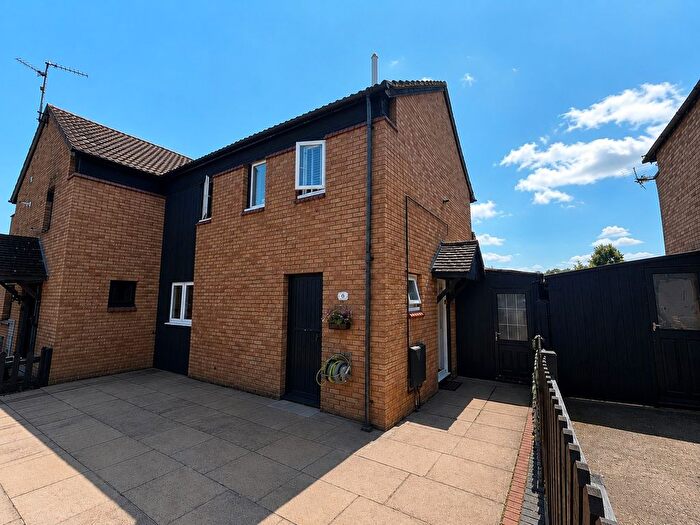 3 Bedroom Semi-Detached House For Sale In Gostwick, Orton Brimbles, Peterborough, PE2