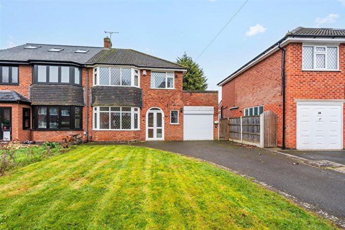 3 Bedroom Semi Detached House For Sale In Ravenscroft Road, Solihull, B92