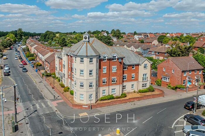 2 Bedroom Flat For Sale In Adair Road, Ipswich, IP1