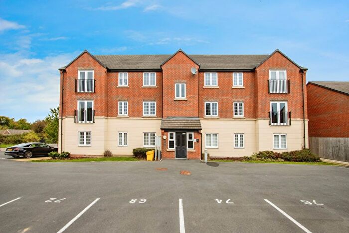 2 Bedroom Flat For Sale In Micklewait Avenue, Crigglestone, Wakefield, West Yorkshire, WF4