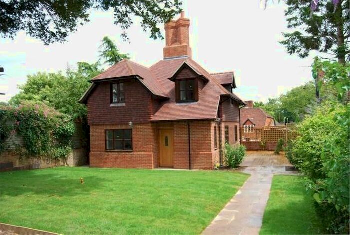 3 Bedroom Cottage To Rent In Meredun Close, Hursley, Winchester, SO21