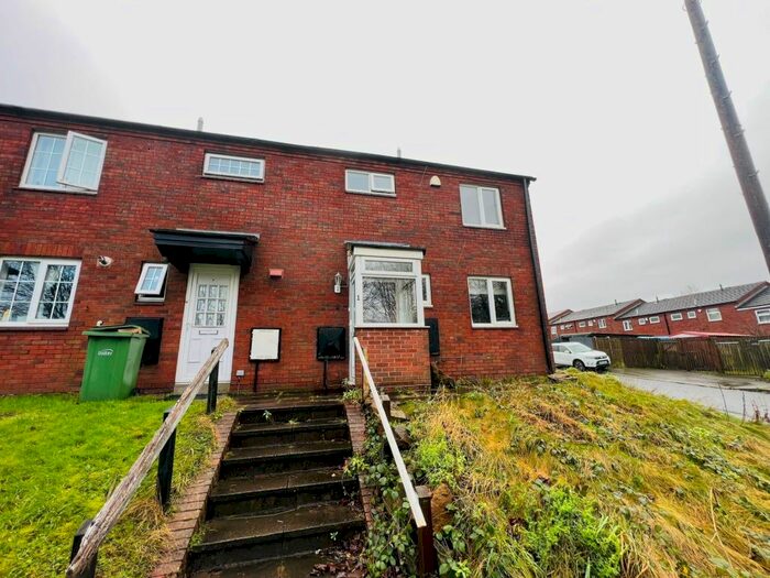 3 Bedroom End Of Terrace House To Rent In Oxford Street, Dudley, DY1