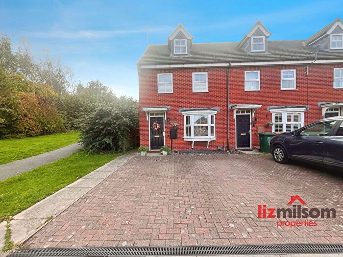 3 Bedroom Town House For Sale In Blueberry Way, Woodville, Swadlincote, DE11