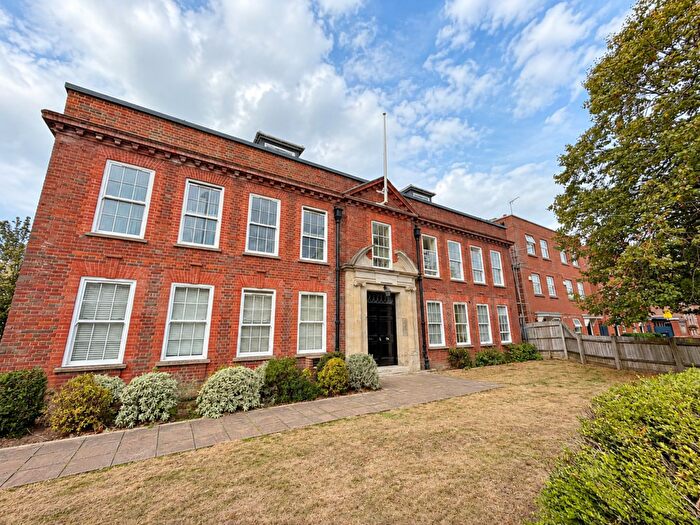 1 Bedroom Apartment To Rent In Tudor House, St Albans Road East, Hatfield, AL10