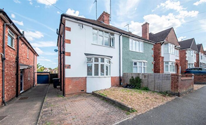 3 Bedroom House For Sale In St. Margarets Avenue, Rushden, NN10